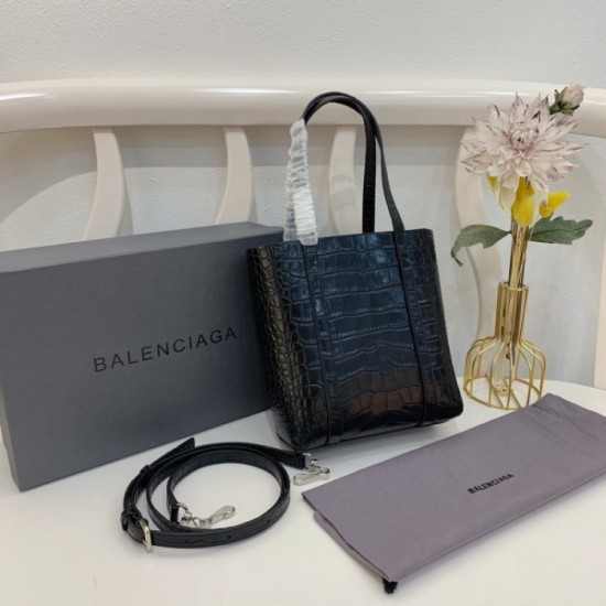View new collection 2022SS BALENCIAGA Women's bag View new collection 2022SS BALENCIAGA Women's bag