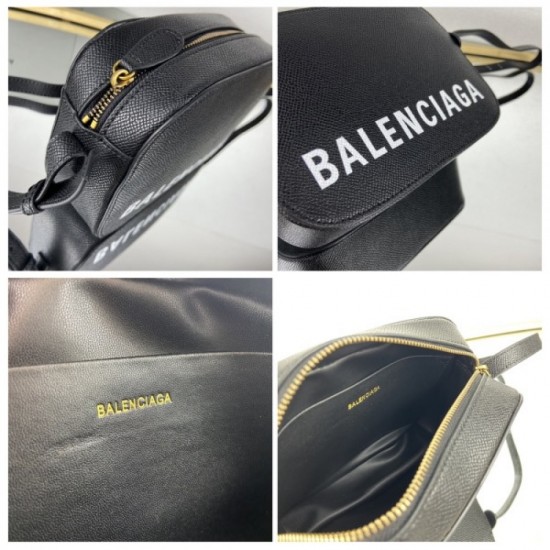 Spring / summer simple fashion is OK! 2022SS BALENCIAGA Women's bag Spring / summer simple fashion is OK! 2022SS BALENCIAGA Women's bag