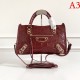 Boldly designed fashionable new 2022SS BALENCIAGA Balenciaga ladies bag Boldly designed fashionable new 2022SS BALENCIAGA Balenciaga ladies bag