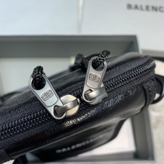 Now trendy street elegance 2022SS BALENCIAGA Balenciaga ladies bag Now trendy street elegance 2022SS BALENCIAGA Balenciaga ladies bag