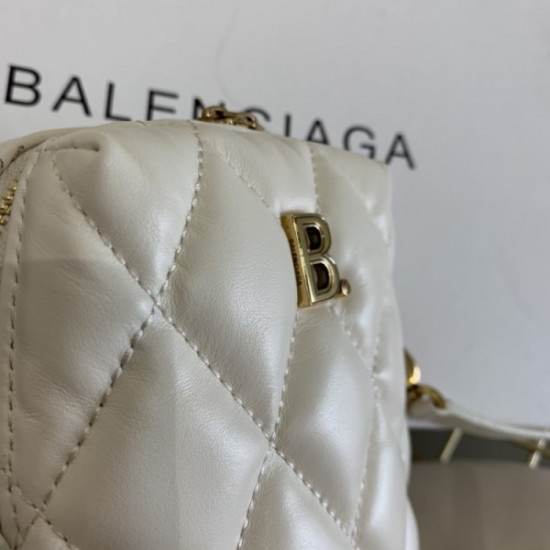 Spring mood UP latest collection 2022SS BALENCIAGA Balenciaga ladies bag Spring mood UP latest collection 2022SS BALENCIAGA Balenciaga ladies bag