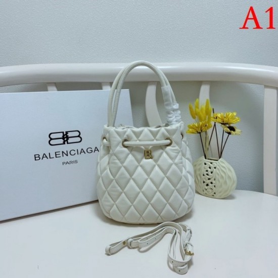 2022SS BALENCIAGA Women's Bag for an elegant and cool impression 2022SS BALENCIAGA Women's Bag for an elegant and cool impression