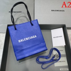 Elegant and urban look 2022SS BALENCIAGA Women's Bag