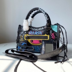 Bring out the cool impression 2022SS BALENCIAGA Women's bag