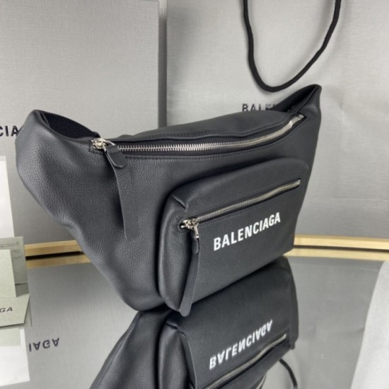 Exquisitely fashionable popular item 2022SS BALENCIAGA Balenciaga ladies bag Exquisitely fashionable popular item 2022SS BALENCIAGA Balenciaga ladies bag
