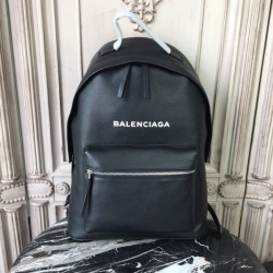 2022SS BALENCIAGA Women's bag for a mature impression