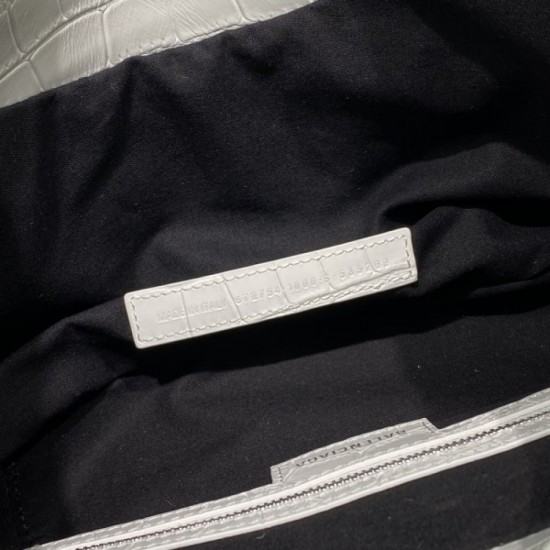 The latest attention fashion 2022SS BALENCIAGA women's bag that I want to recommend The latest attention fashion 2022SS BALENCIAGA women's bag that I want to recommend
