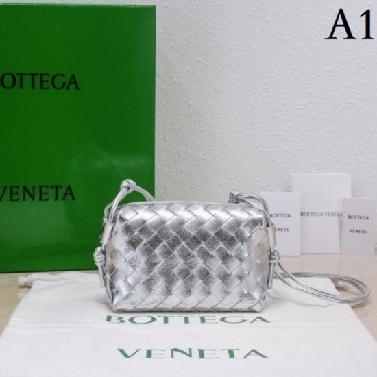 BOTTEGA VENETA Bottega Veneta shoulder bag 2022SS luxury super low price BOTTEGA VENETA Bottega Veneta shoulder bag 2022SS luxury super low price
