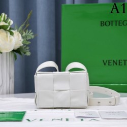 BOTTEGA VENETA Bottega Veneta shoulder bag 2022SS VIP sale cheap