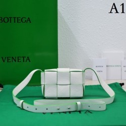 BOTTEGA VENETA Bottega Veneta shoulder bag 2022SS lowest price new article