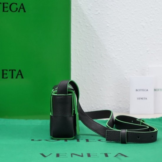 BOTTEGA VENETA Bottega Veneta shoulder bag 2022SS lowest price new article BOTTEGA VENETA Bottega Veneta shoulder bag 2022SS lowest price new article