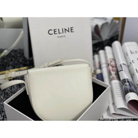 2022SS CELINE Celine Shoulder Bag A popular brand at a glance 2022SS CELINE Celine Shoulder Bag A popular brand at a glance
