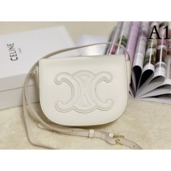 2022SS CELINE Celine Shoulder Bag Can be used without hesitation