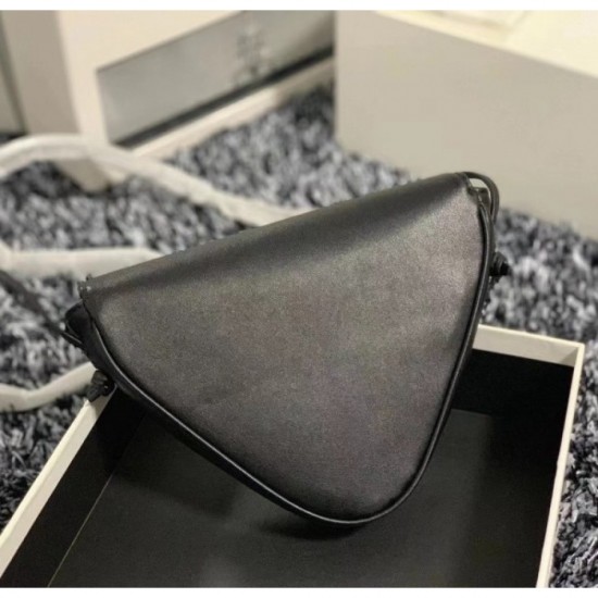 2022SS CELINE Celine Shoulder Bag Items with high expectations 2022SS CELINE Celine Shoulder Bag Items with high expectations
