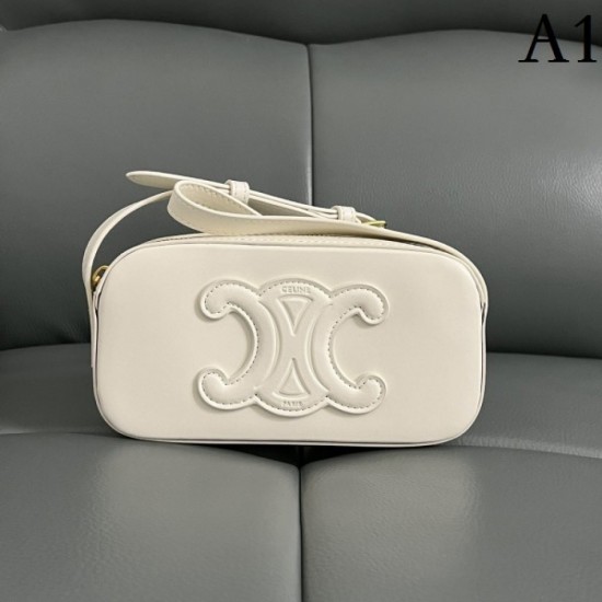 2022SS CELINE Celine Shoulder Bag You can definitely get it 2022SS CELINE Celine Shoulder Bag You can definitely get it
