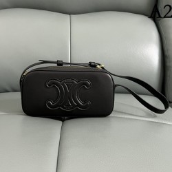 2022SS CELINE Celine Shoulder Bag You can definitely get it