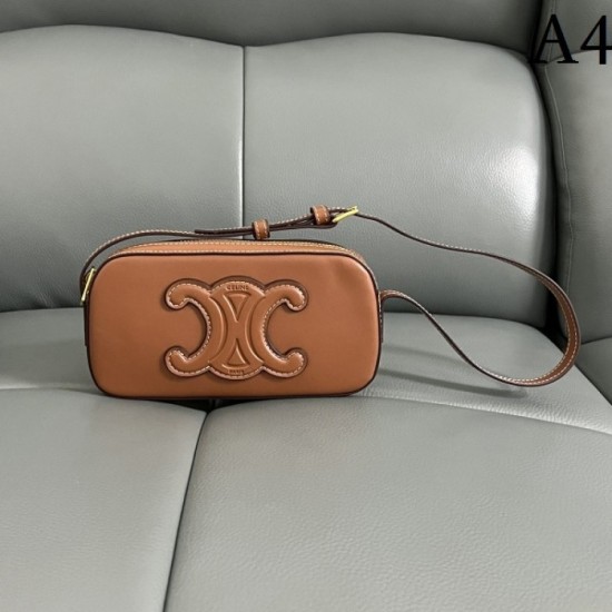2022SS CELINE Celine Shoulder Bag You can definitely get it 2022SS CELINE Celine Shoulder Bag You can definitely get it