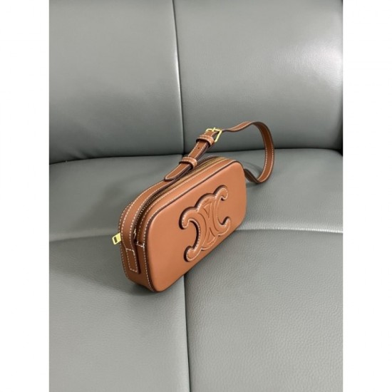 2022SS CELINE Celine Shoulder Bag You can definitely get it 2022SS CELINE Celine Shoulder Bag You can definitely get it