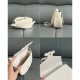 2022SS CELINE Celine Shoulder Bag Active in this spring / summer outfit 2022SS CELINE Celine Shoulder Bag Active in this spring / summer outfit