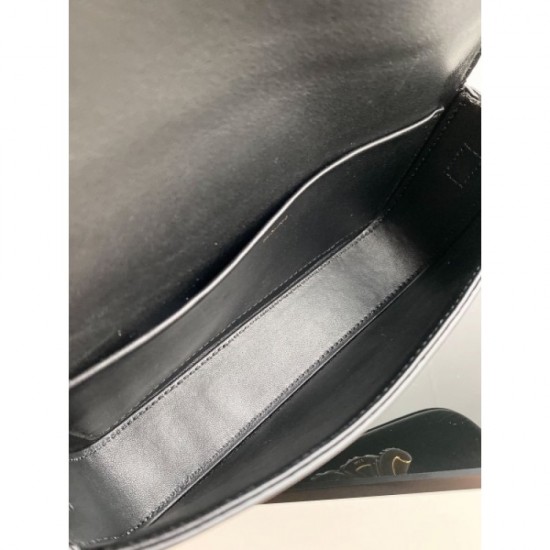 2022SS CELINE Celine Shoulder Bag This season's trend item 2022SS CELINE Celine Shoulder Bag This season's trend item