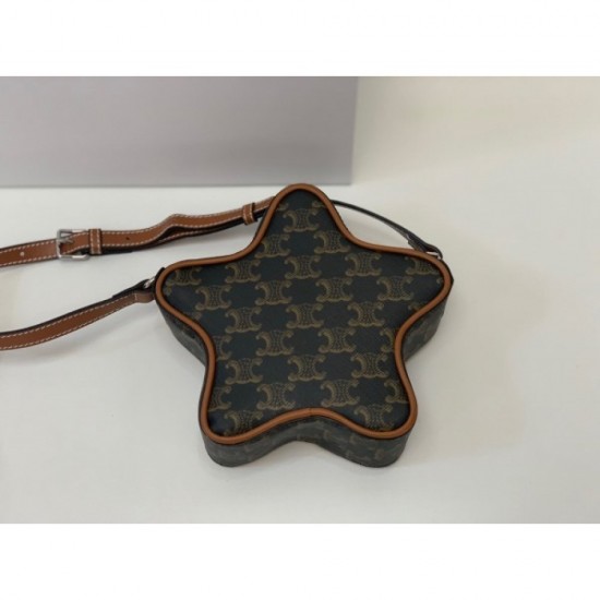 2022SS CELINE Celine Shoulder Bag Recommended for a wide range of people 2022SS CELINE Celine Shoulder Bag Recommended for a wide range of people