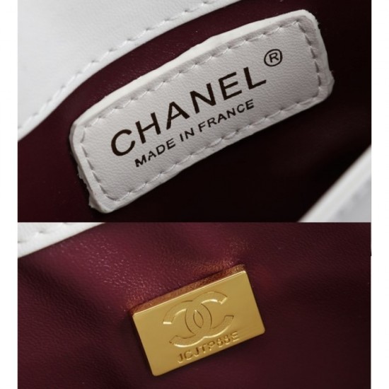 A staple item indispensable for spring and summer 2022SS CHANEL Chanel Women's Bag A staple item indispensable for spring and summer 2022SS CHANEL Chanel Women's Bag