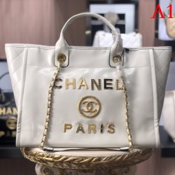 Highly sensitive celebrities favorite 2022SS CHANEL Chanel ladies bag