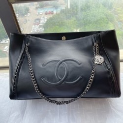 Celebrities get this season 2022SS CHANEL Chanel Women's Bag
