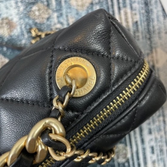 Finished in a sexy style 2022SS CHANEL Chanel Women's Bag Finished in a sexy style 2022SS CHANEL Chanel Women's Bag