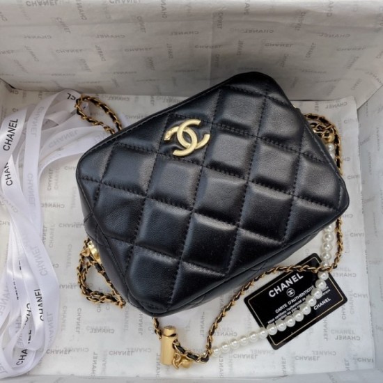 Relaxing dress 2022SS CHANEL Chanel Women's Bag Relaxing dress 2022SS CHANEL Chanel Women's Bag