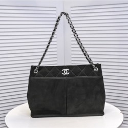 2022SS CHANEL Chanel Women's Bag for an elegant casual outfit