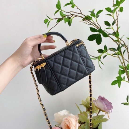 2022SS CHANEL Shoulder bag Adult-like design 2022SS CHANEL Shoulder bag Adult-like design