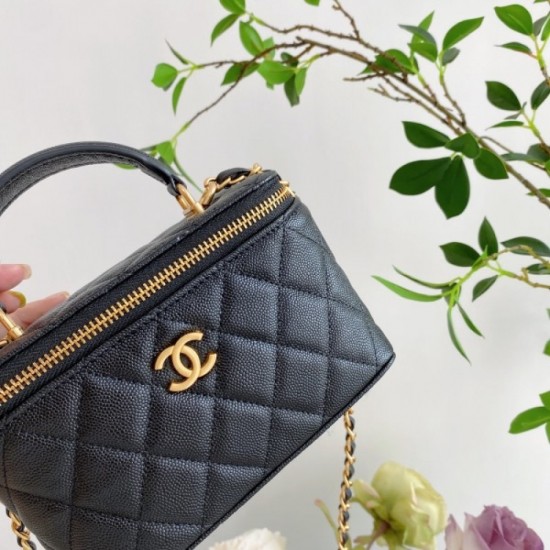 2022SS CHANEL Shoulder bag Adult-like design 2022SS CHANEL Shoulder bag Adult-like design