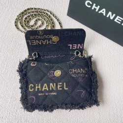 2022SS CHANEL Shoulder bag An adult impression overflows
