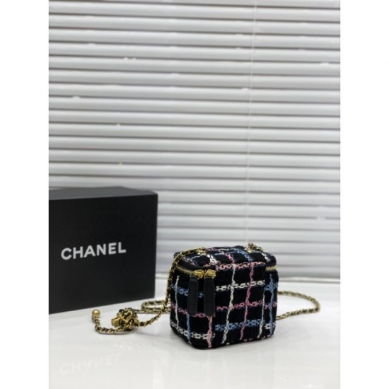 2022SS CHANEL Shoulder bag Plenty of adult atmosphere 2022SS CHANEL Shoulder bag Plenty of adult atmosphere