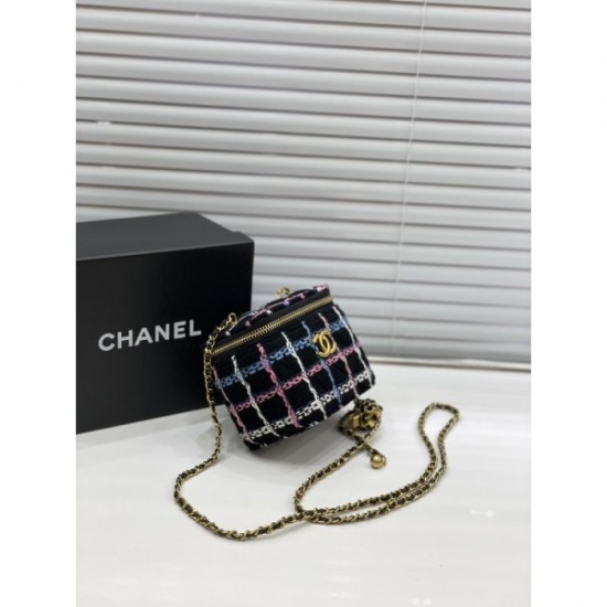 2022SS CHANEL Shoulder bag Plenty of adult atmosphere 2022SS CHANEL Shoulder bag Plenty of adult atmosphere