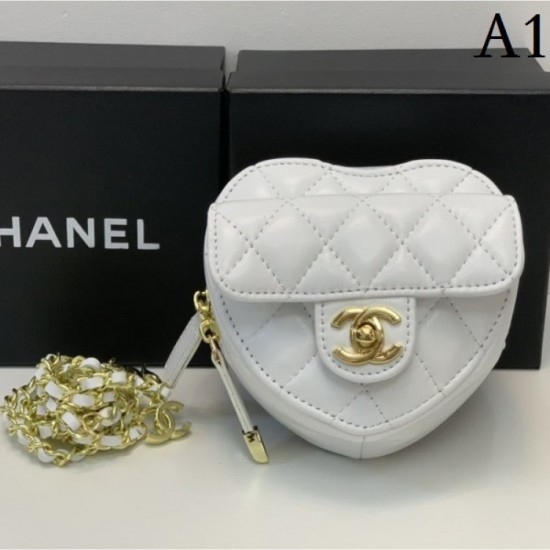 2022SS CHANEL Shoulder bag Timeless design 2022SS CHANEL Shoulder bag Timeless design
