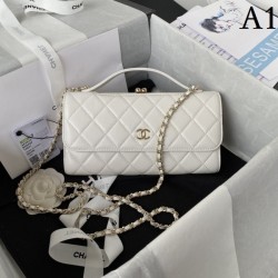 CHANEL Chanel shoulder bag 2022SS Comfortable size