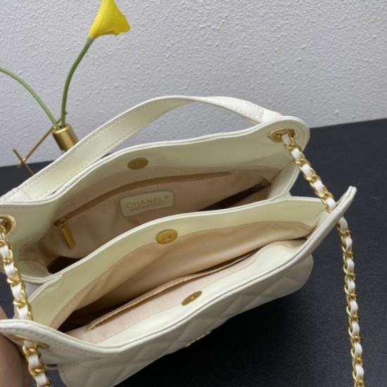CHANEL Chanel Shoulder Bag 2022SS Spring Summer New Sold Out Magazine CHANEL Chanel Shoulder Bag 2022SS Spring Summer New Sold Out Magazine