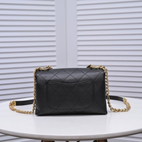 CHANEL Chanel shoulder bag 2022SS summer not yet arrived in Japan color CHANEL Chanel shoulder bag 2022SS summer not yet arrived in Japan color