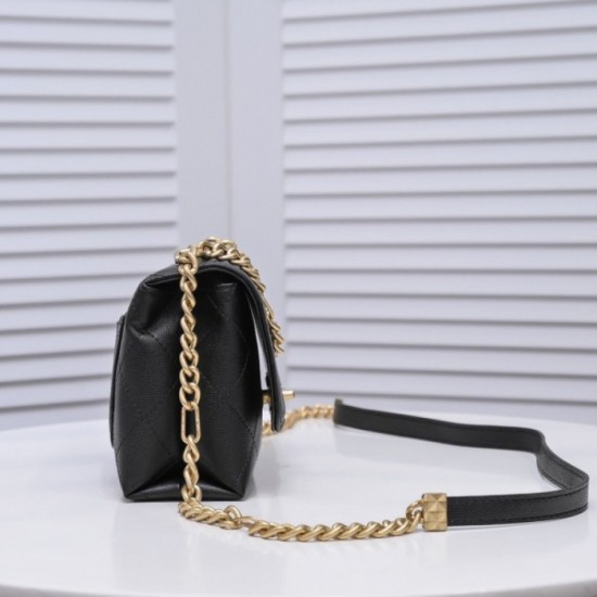 CHANEL Chanel shoulder bag 2022SS summer not yet arrived in Japan color CHANEL Chanel shoulder bag 2022SS summer not yet arrived in Japan color