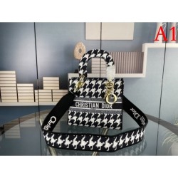 Fashionable and overwhelmingly popular 2022SS DIOR Dior ladies bag
