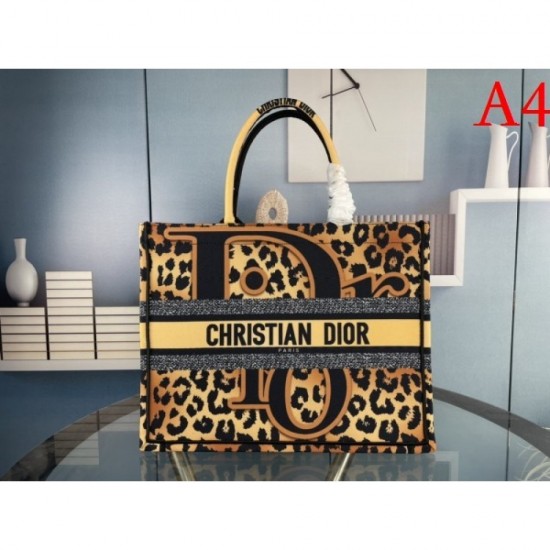 Nice outfit is the hottest 2022SS DIOR Dior Ladies Bag Nice outfit is the hottest 2022SS DIOR Dior Ladies Bag