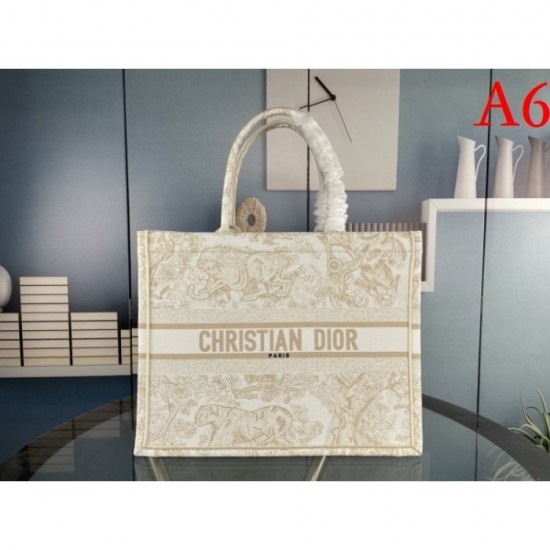 Nice outfit is the hottest 2022SS DIOR Dior Ladies Bag Nice outfit is the hottest 2022SS DIOR Dior Ladies Bag