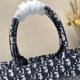 2022SS DIOR Dior Tote Bag I want to buy more this year! 2022SS DIOR Dior Tote Bag I want to buy more this year!