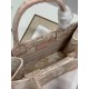 2022SS DIOR Dior tote bag Adult-like atmosphere 2022SS DIOR Dior tote bag Adult-like atmosphere