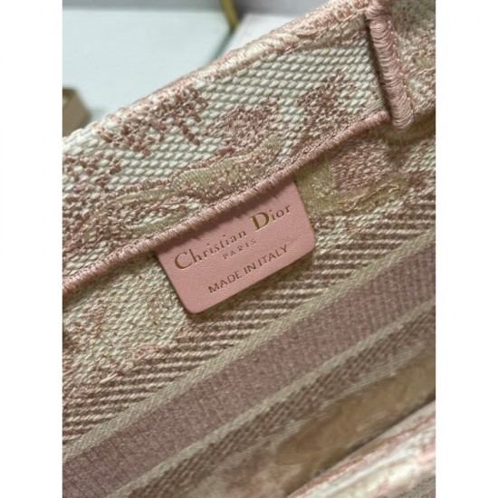 2022SS DIOR Dior tote bag Adult-like atmosphere 2022SS DIOR Dior tote bag Adult-like atmosphere