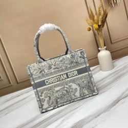 2022SS DIOR Dior tote bag Fashionable people love it!