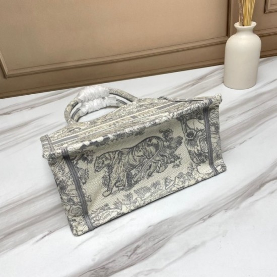 2022SS DIOR Dior tote bag Fashionable people love it! 2022SS DIOR Dior tote bag Fashionable people love it!