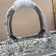 2022SS DIOR Dior tote bag Fashionable people love it! 2022SS DIOR Dior tote bag Fashionable people love it!